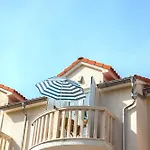 Helvetia Sunny Апартаменты
