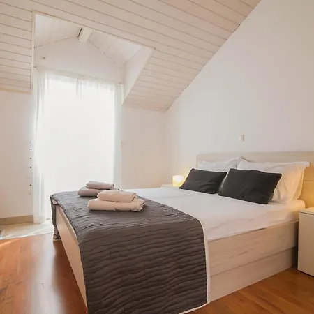 Helvetia Sunny Apartment *