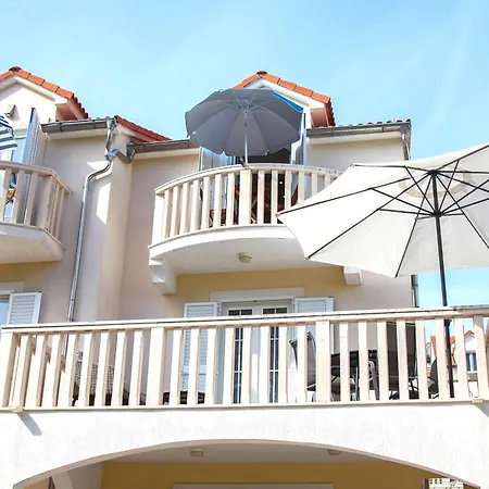 Apartment Helvetia Sunny Bol