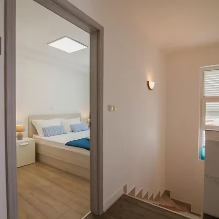 Helvetia Sunny - Free Private Parking