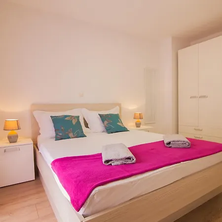 Helvetia Sunny Apartment Bol