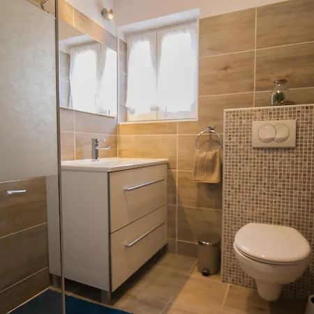 Helvetia Sunny Apartment Bol