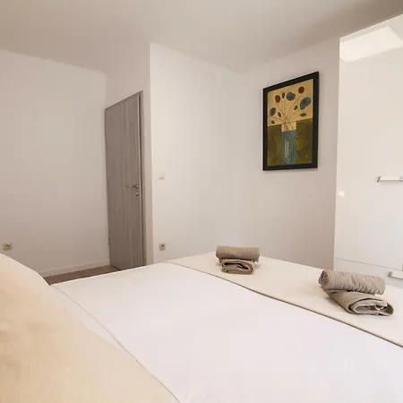 Apartment Helvetia Sunny Bol