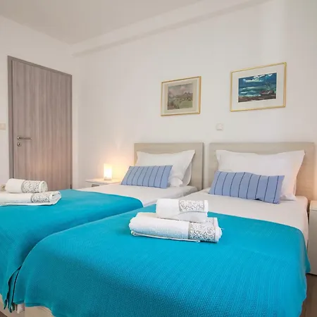 Helvetia Sunny Apartment Bol