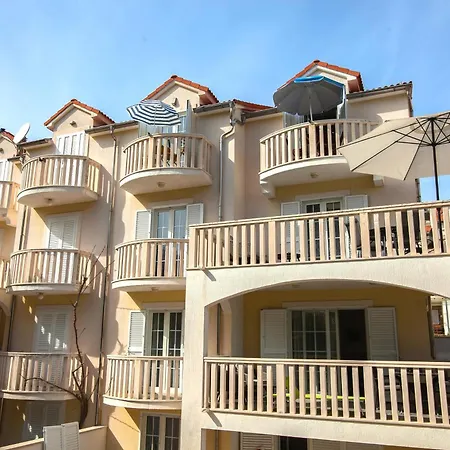 Helvetia Sunny Апартаменты Бол
